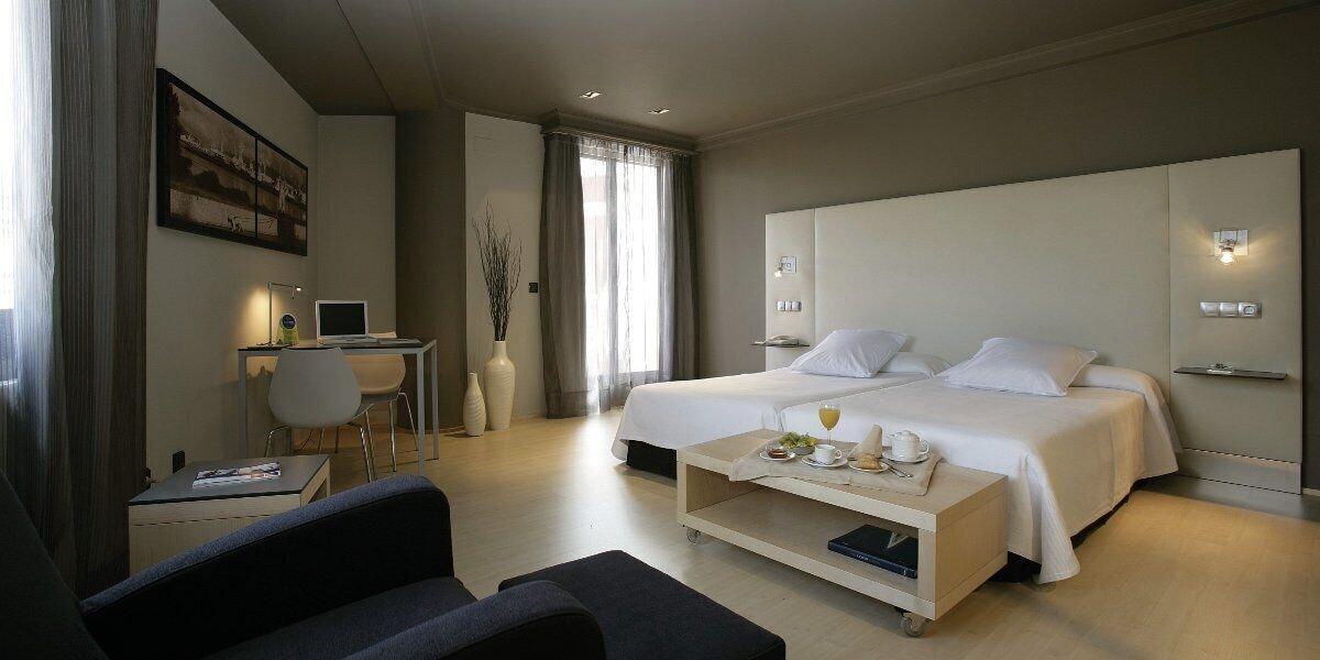 Almirante Hotel 4*